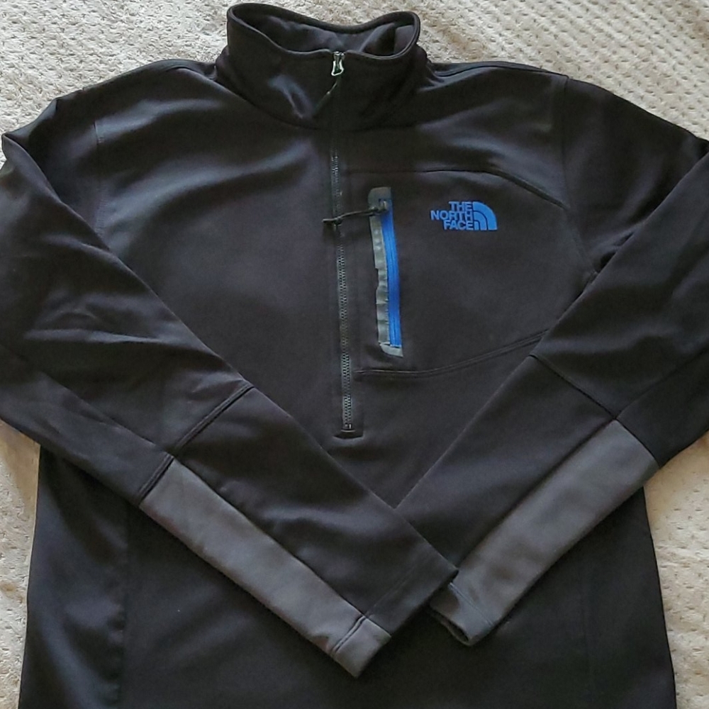 Mene Northface half zip size small